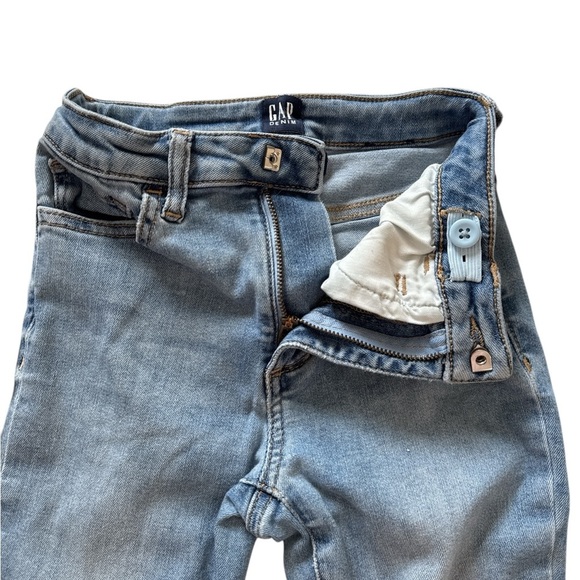 3/$20 GAP Kids High Rise Stretch Jegging - Medium Wash Distressed - Size 8 Girls - Picture 5 of 8